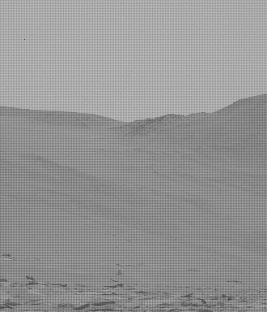 This image was taken by MCZ_LEFT onboard NASA's Mars rover Perseverance on Sol 915