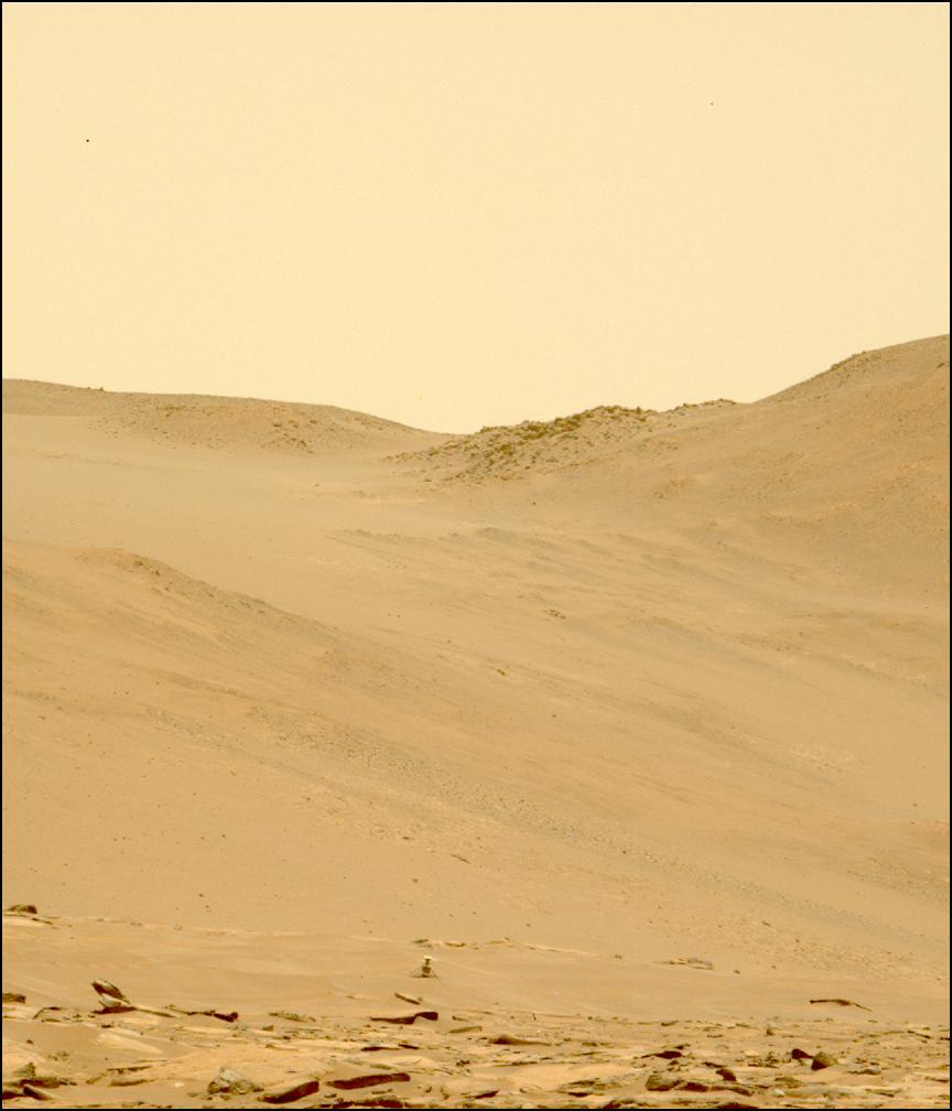 This image was taken by MCZ_LEFT onboard NASA's Mars rover Perseverance on Sol 915