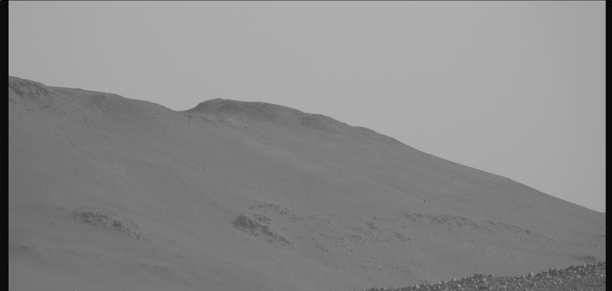 This image was taken by MCZ_RIGHT onboard NASA's Mars rover Perseverance on Sol 916