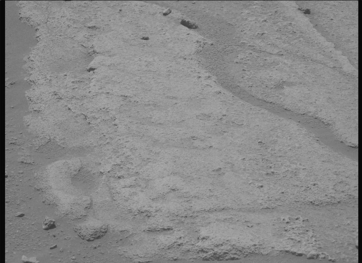 This image was taken by MCZ_LEFT onboard NASA's Mars rover Perseverance on Sol 922