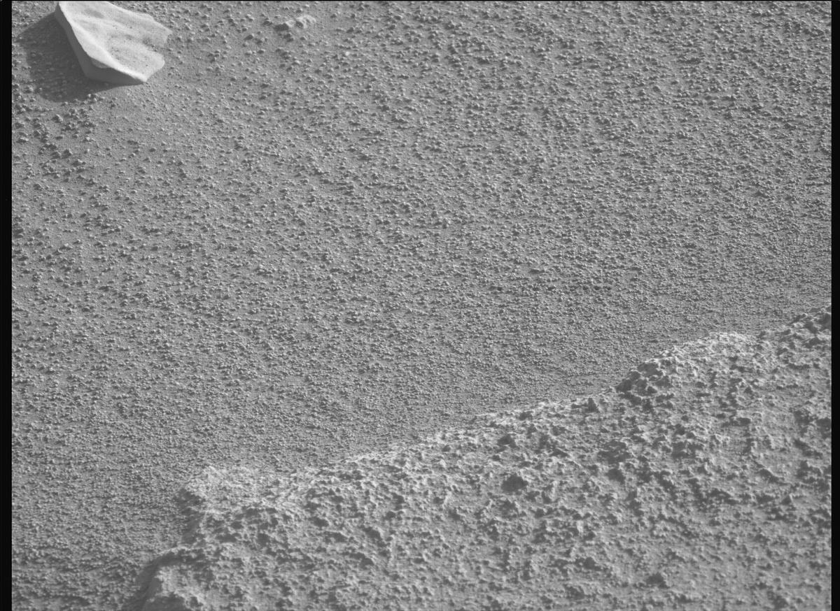 This image was taken by MCZ_LEFT onboard NASA's Mars rover Perseverance on Sol 924