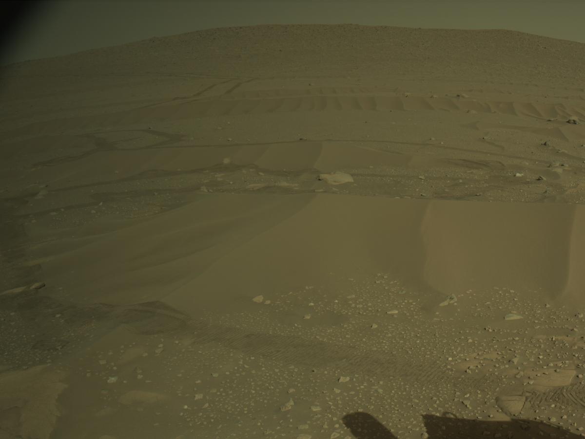 This image was taken by NAVCAM_LEFT onboard NASA's Mars rover Perseverance on Sol 925