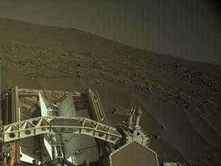 View image taken on Mars, Mars Perseverance Sol 925: Right Navigation Camera (Navcam)