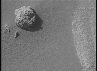 View image taken on Mars, Mars Perseverance Sol 925: Left Mastcam-Z Camera