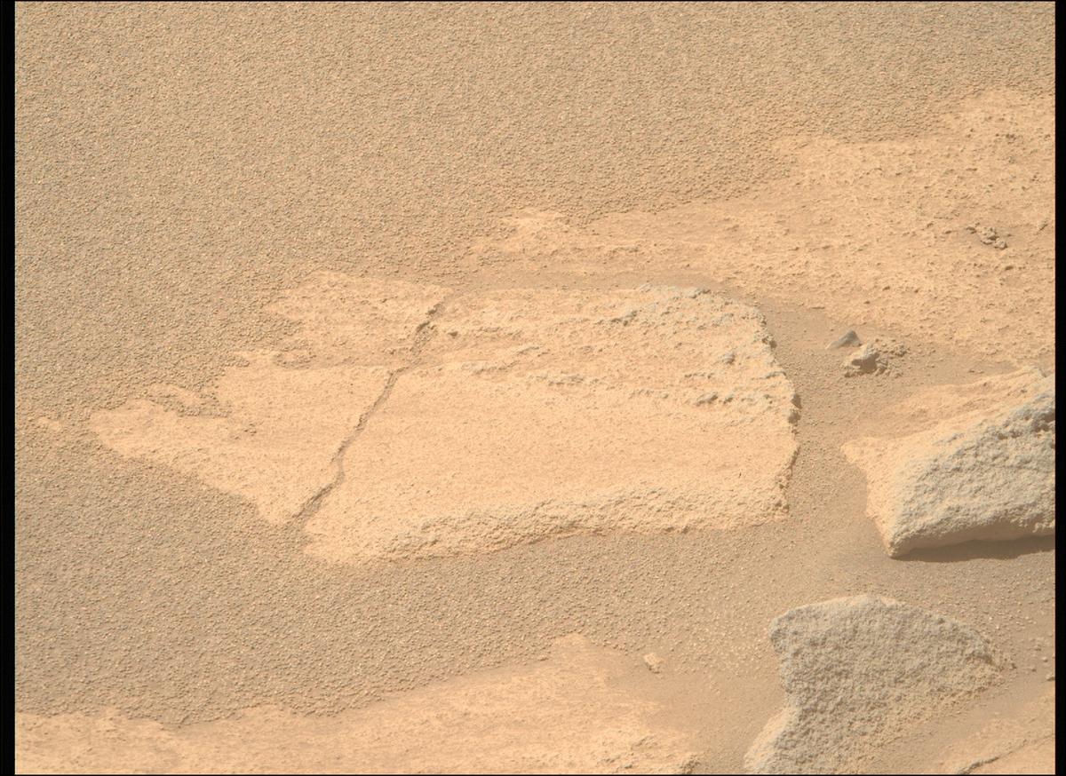 This image was taken by MCZ_RIGHT onboard NASA's Mars rover Perseverance on Sol 926