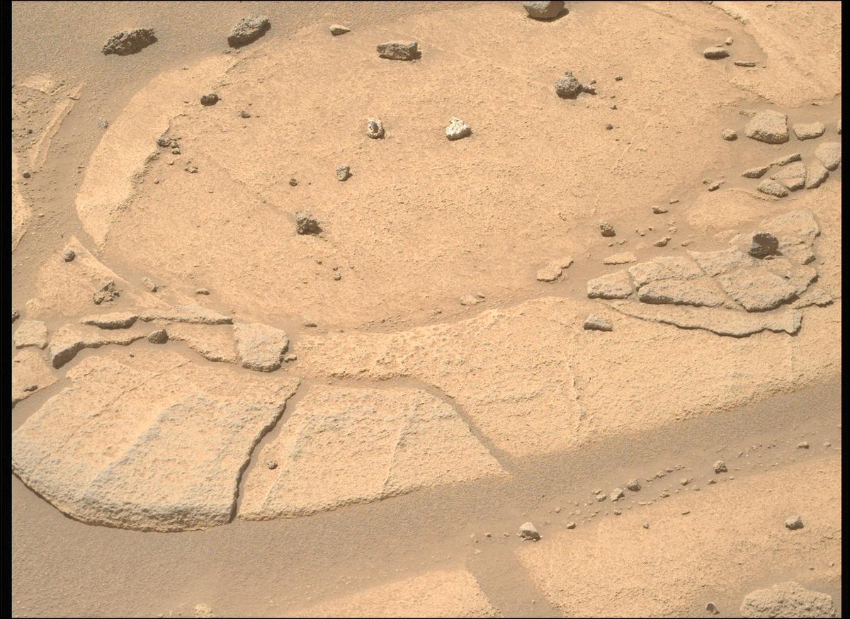 This image was taken by MCZ_RIGHT onboard NASA's Mars rover Perseverance on Sol 926