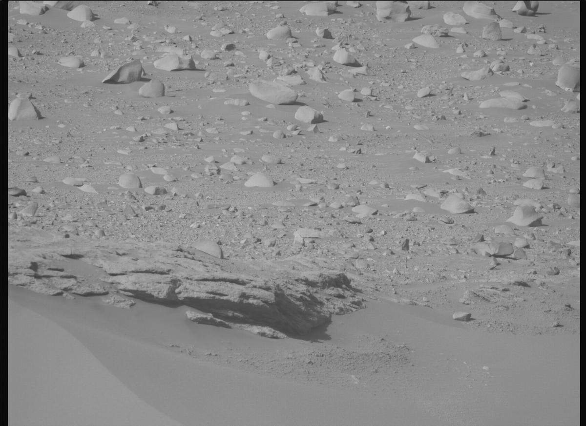 This image was taken by MCZ_RIGHT onboard NASA's Mars rover Perseverance on Sol 928