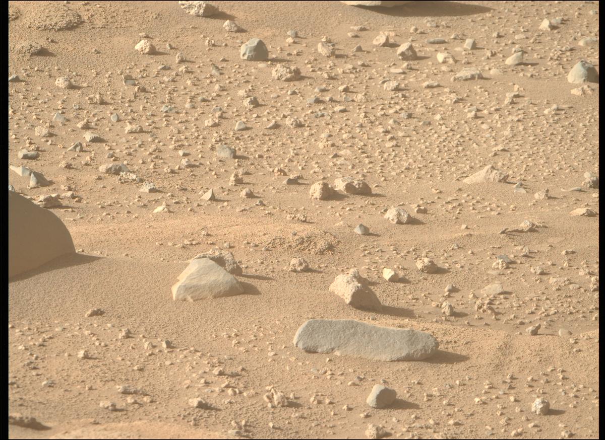 This image was taken by MCZ_RIGHT onboard NASA's Mars rover Perseverance on Sol 928