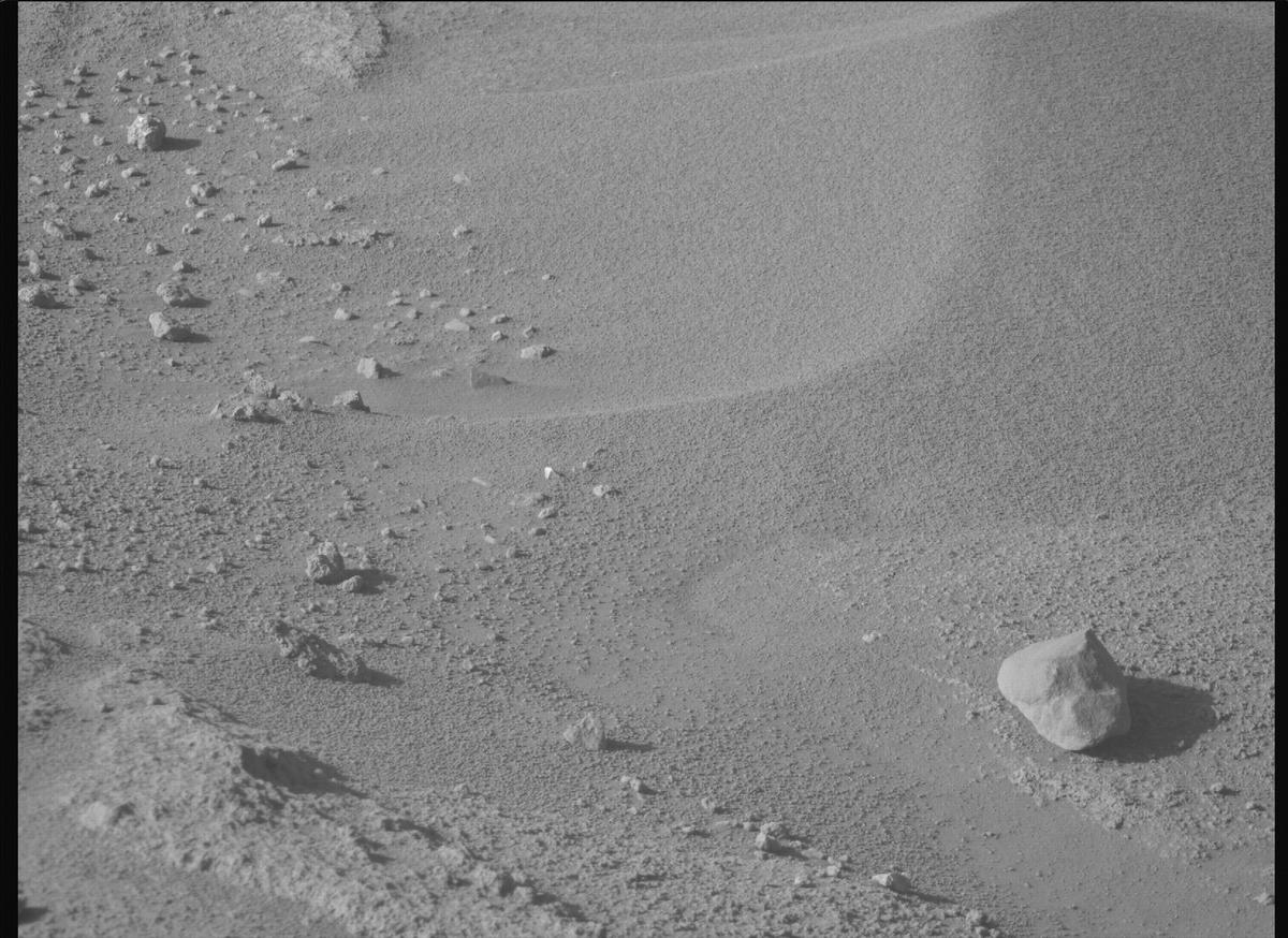 This image was taken by MCZ_RIGHT onboard NASA's Mars rover Perseverance on Sol 928