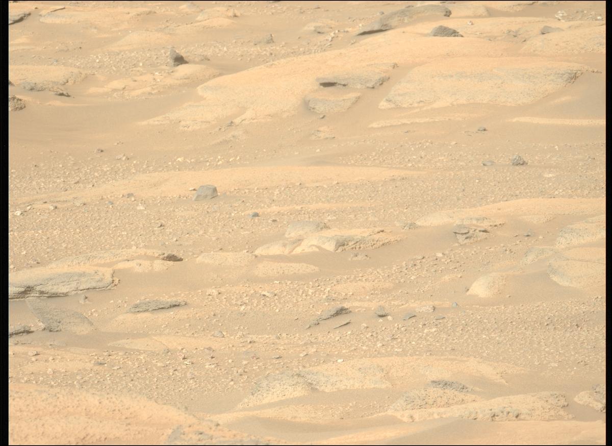 This image was taken by MCZ_LEFT onboard NASA's Mars rover Perseverance on Sol 929