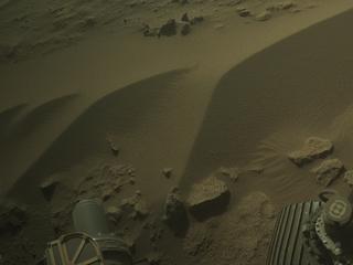 View image taken on Mars, Mars Perseverance Sol 931: Right Navigation Camera (Navcam)