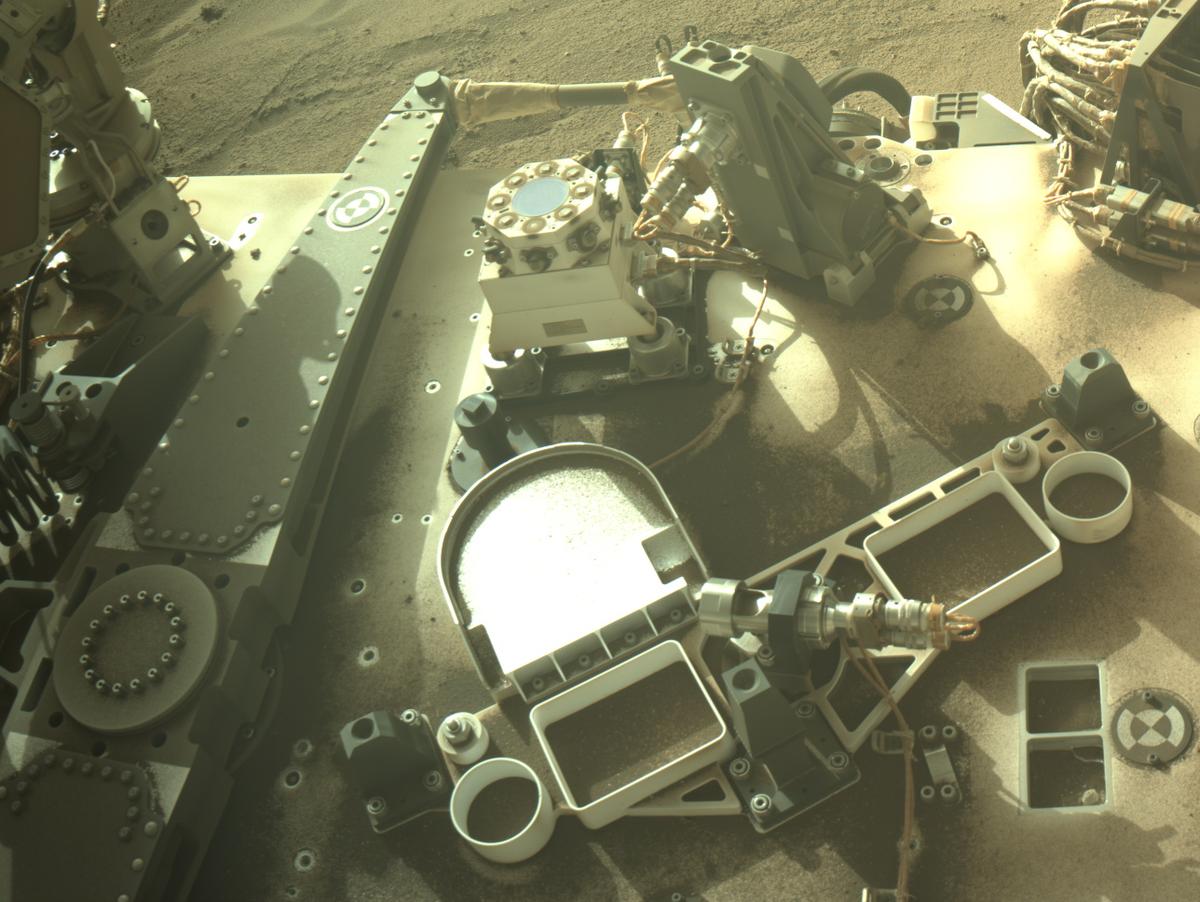 This image was taken by NAVCAM_LEFT onboard NASA's Mars rover Perseverance on Sol 932