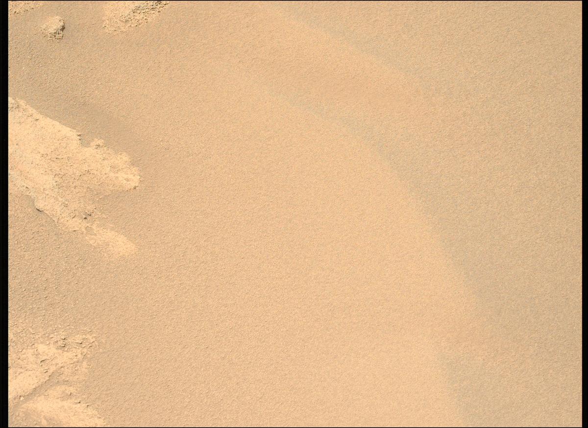 This image was taken by MCZ_LEFT onboard NASA's Mars rover Perseverance on Sol 932