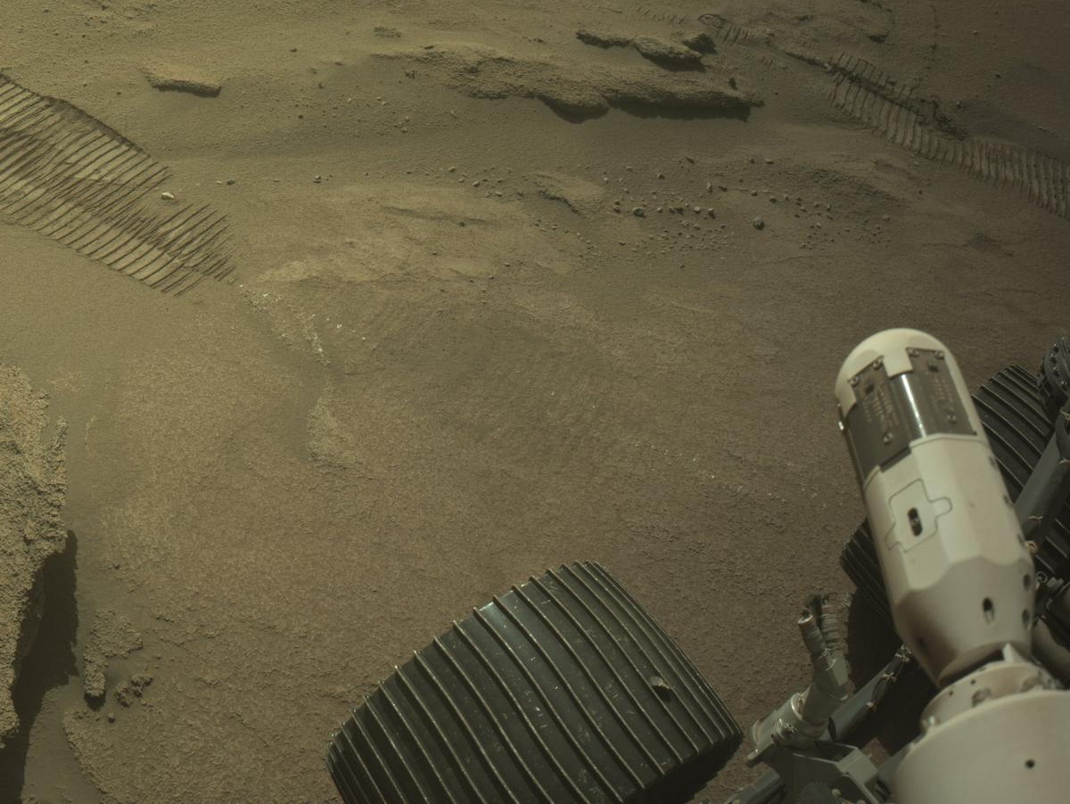 This image was taken by NAVCAM_LEFT onboard NASA's Mars rover Perseverance on Sol 933