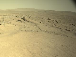 View image taken on Mars, Mars Perseverance Sol 933: Right Navigation Camera (Navcam)