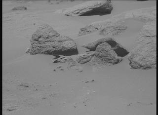 View image taken on Mars, Mars Perseverance Sol 933: Left Mastcam-Z Camera