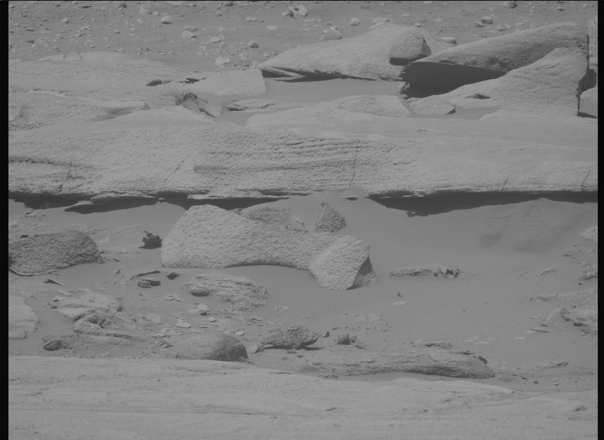 This image was taken by MCZ_LEFT onboard NASA's Mars rover Perseverance on Sol 934