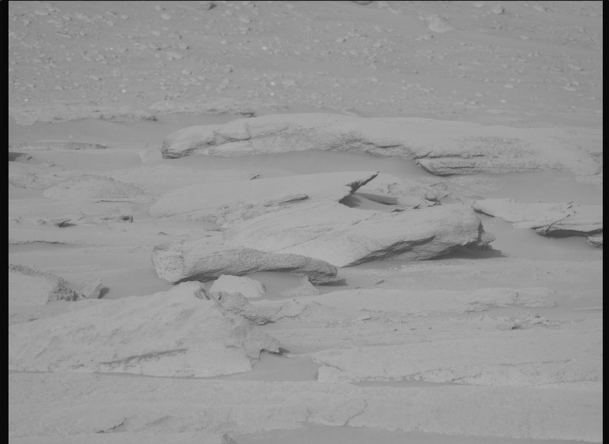 This image was taken by MCZ_LEFT onboard NASA's Mars rover Perseverance on Sol 934