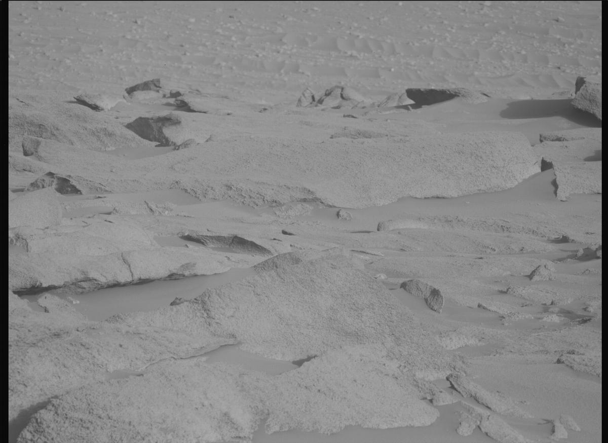 This image was taken by MCZ_LEFT onboard NASA's Mars rover Perseverance on Sol 934