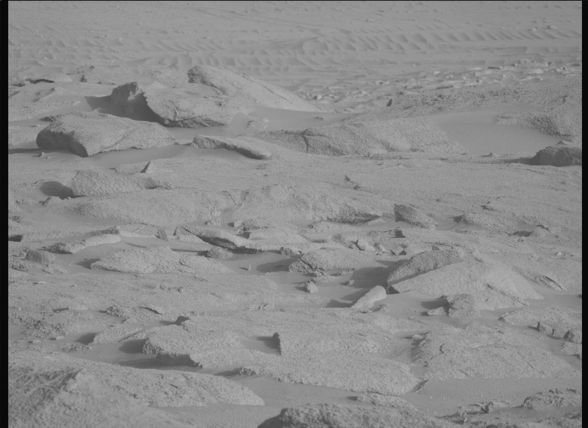 This image was taken by MCZ_LEFT onboard NASA's Mars rover Perseverance on Sol 934