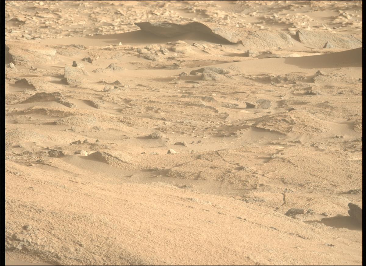 This image was taken by MCZ_LEFT onboard NASA's Mars rover Perseverance on Sol 934