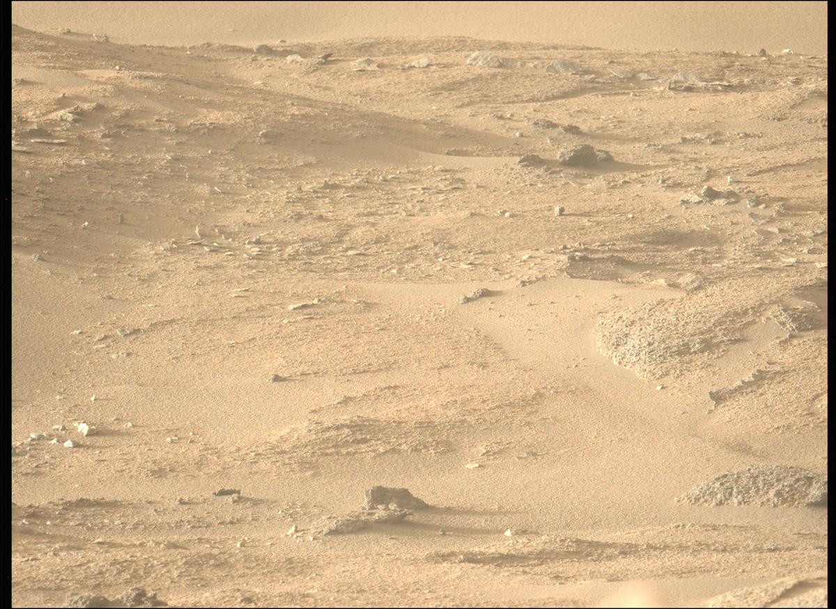 This image was taken by MCZ_LEFT onboard NASA's Mars rover Perseverance on Sol 934
