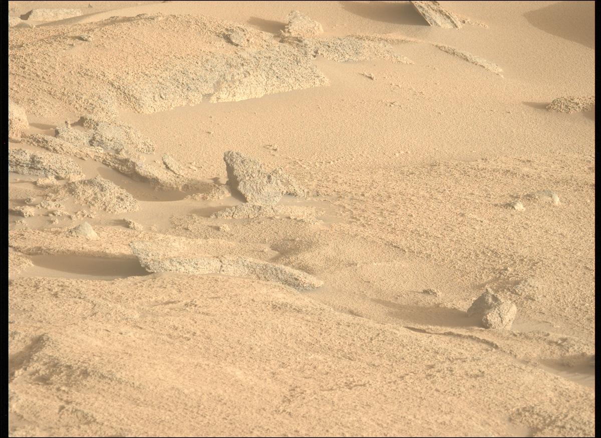 This image was taken by MCZ_LEFT onboard NASA's Mars rover Perseverance on Sol 934