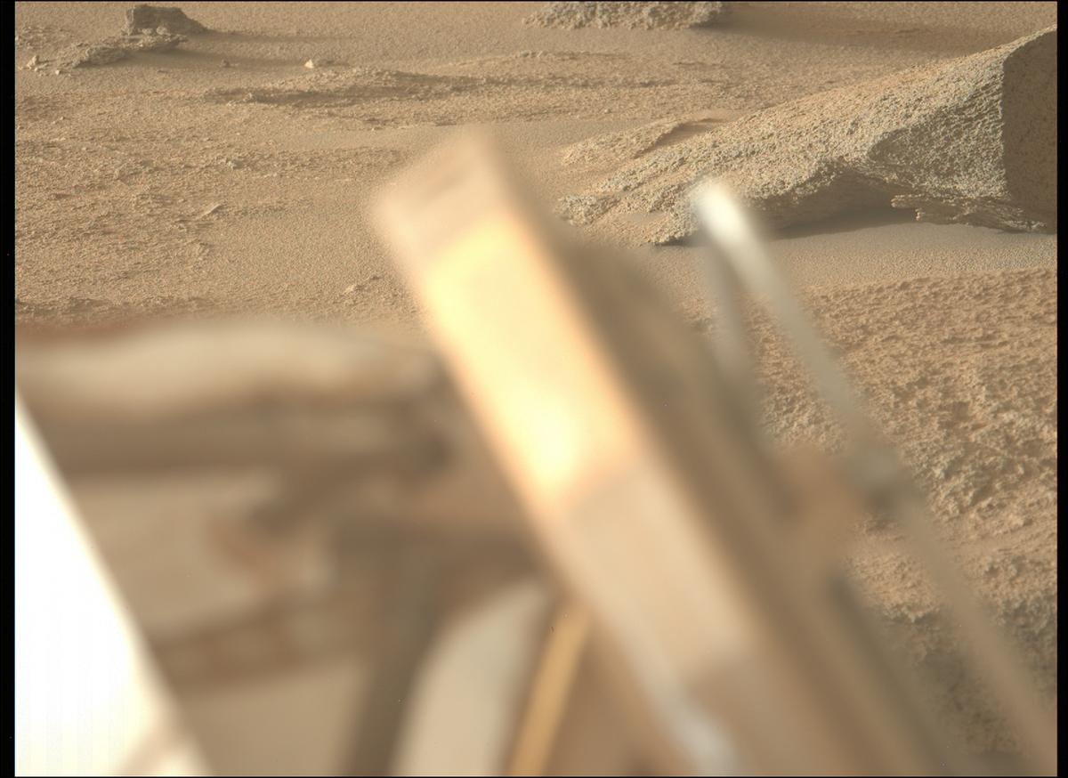 This image was taken by MCZ_LEFT onboard NASA's Mars rover Perseverance on Sol 934