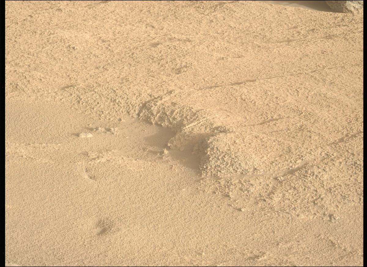This image was taken by MCZ_LEFT onboard NASA's Mars rover Perseverance on Sol 934