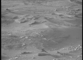 View image taken on Mars, Mars Perseverance Sol 934: Right Mastcam-Z Camera