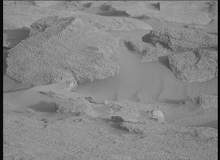 View image taken on Mars, Mars Perseverance Sol 934: Right Mastcam-Z Camera