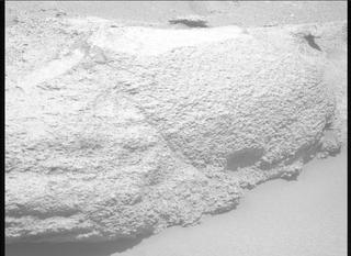 View image taken on Mars, Mars Perseverance Sol 934: Right Mastcam-Z Camera