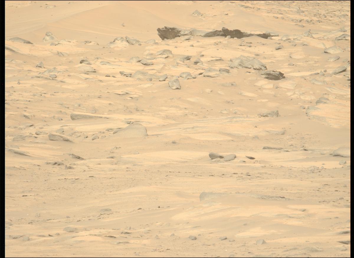 This image was taken by MCZ_LEFT onboard NASA's Mars rover Perseverance on Sol 936