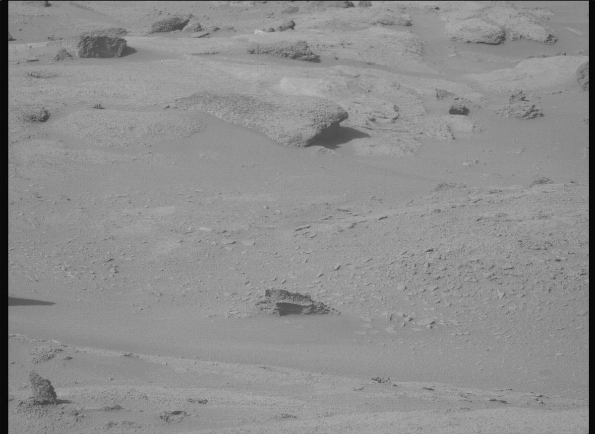 This image was taken by MCZ_LEFT onboard NASA's Mars rover Perseverance on Sol 936