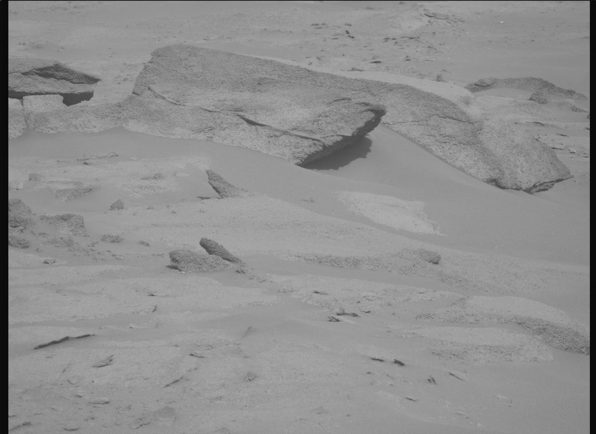 This image was taken by MCZ_RIGHT onboard NASA's Mars rover Perseverance on Sol 936