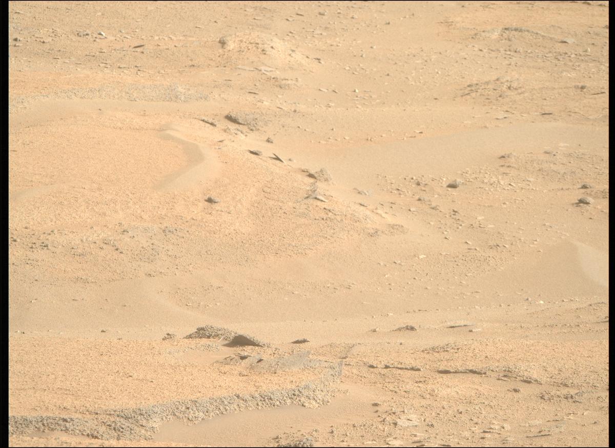 This image was taken by MCZ_RIGHT onboard NASA's Mars rover Perseverance on Sol 936