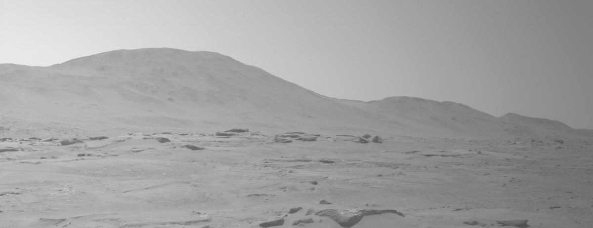 This image was taken by NAVCAM_LEFT onboard NASA's Mars rover Perseverance on Sol 940