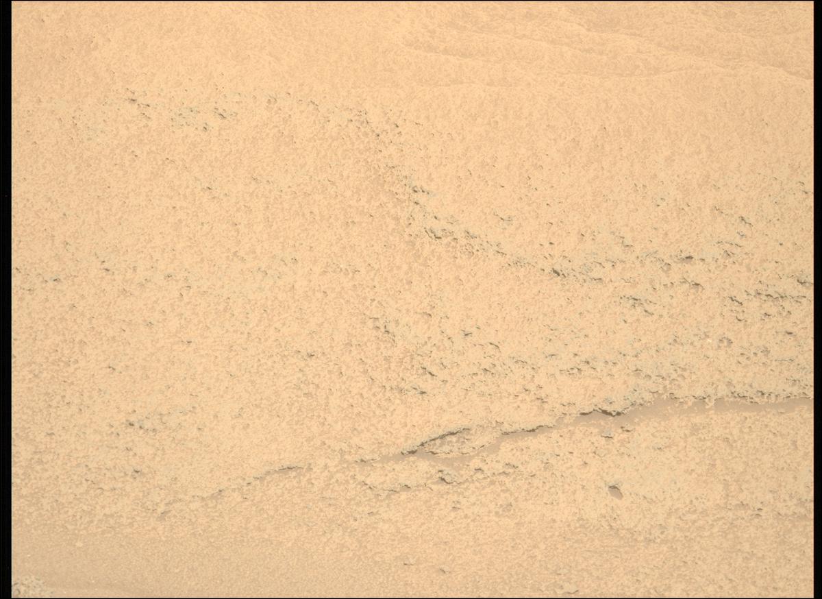 This image was taken by MCZ_LEFT onboard NASA's Mars rover Perseverance on Sol 940