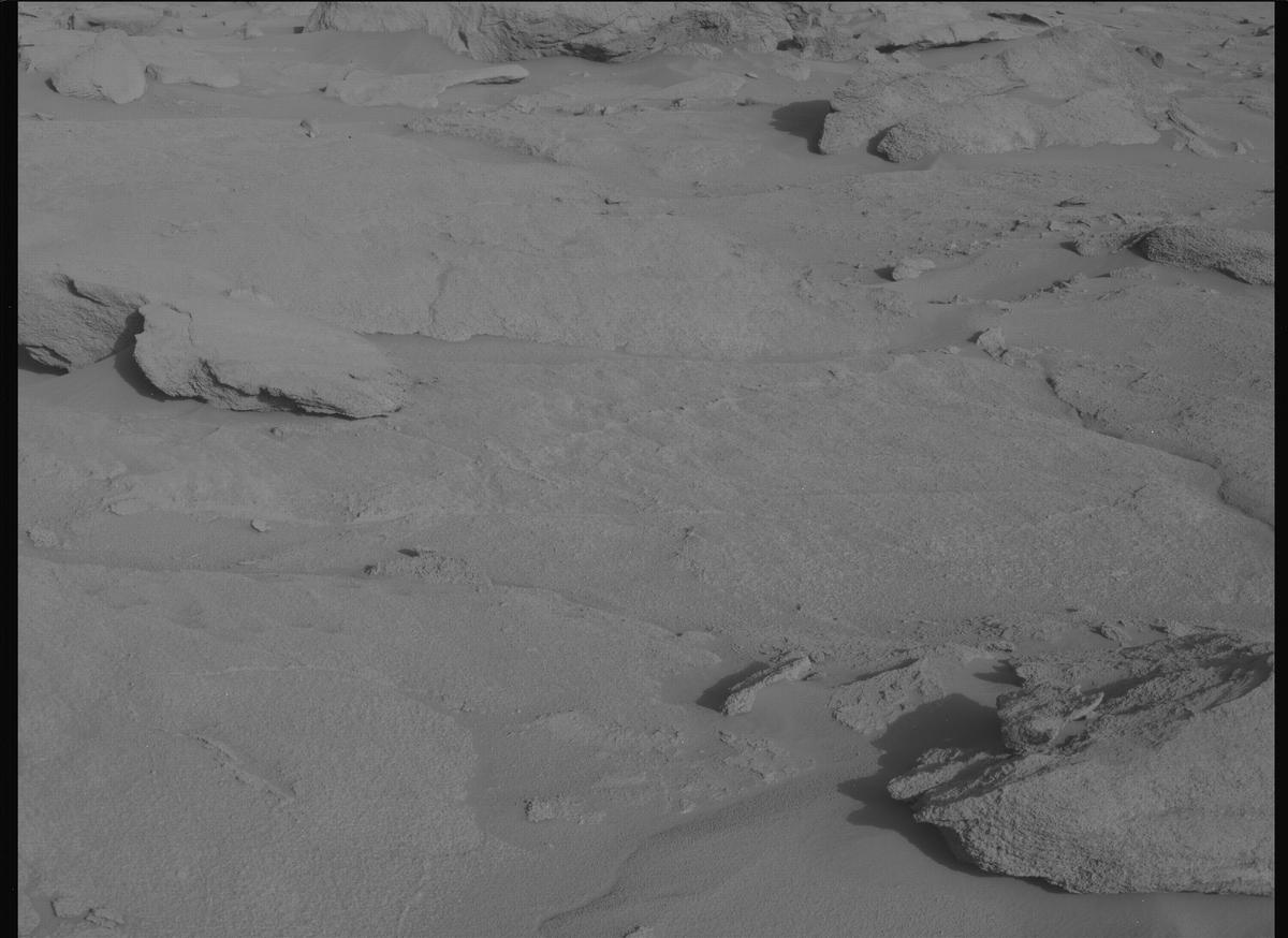 This image was taken by MCZ_LEFT onboard NASA's Mars rover Perseverance on Sol 940