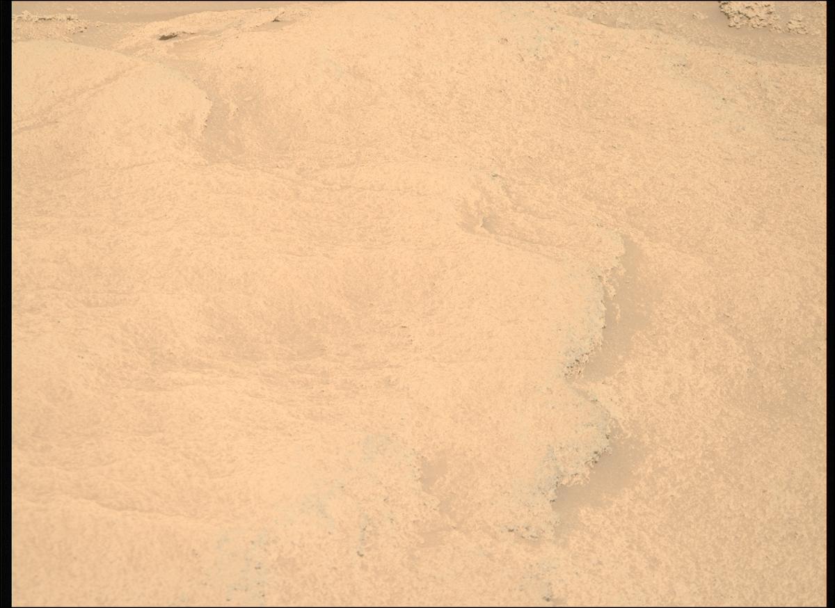 This image was taken by MCZ_RIGHT onboard NASA's Mars rover Perseverance on Sol 940