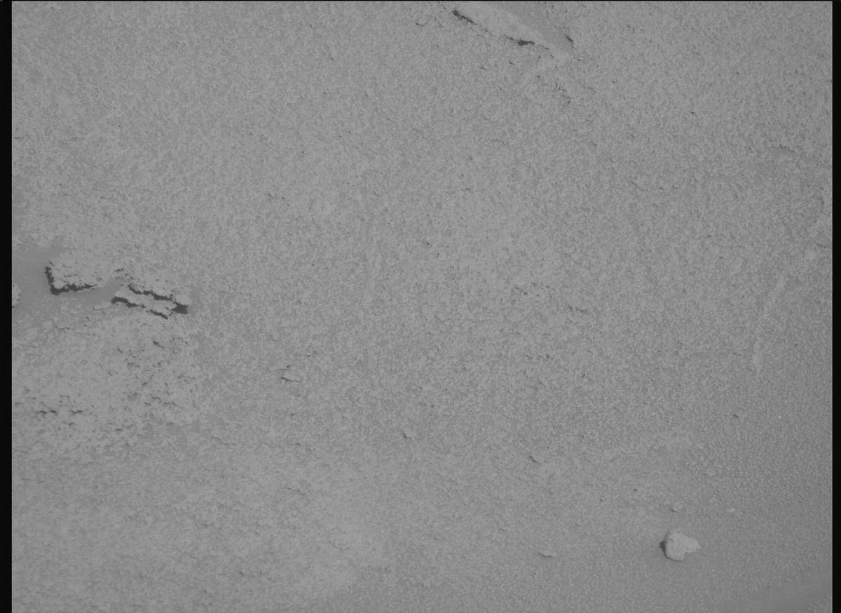 This image was taken by MCZ_RIGHT onboard NASA's Mars rover Perseverance on Sol 940