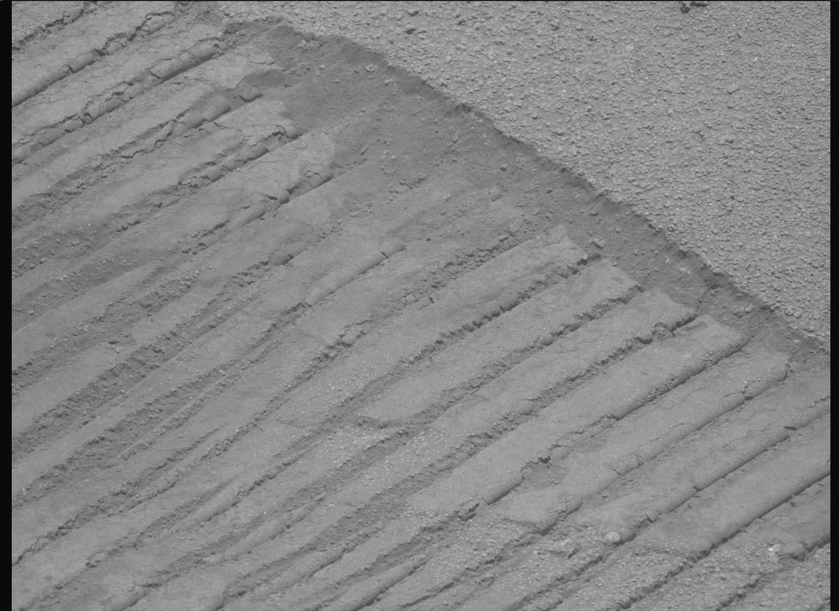 This image was taken by MCZ_LEFT onboard NASA's Mars rover Perseverance on Sol 942