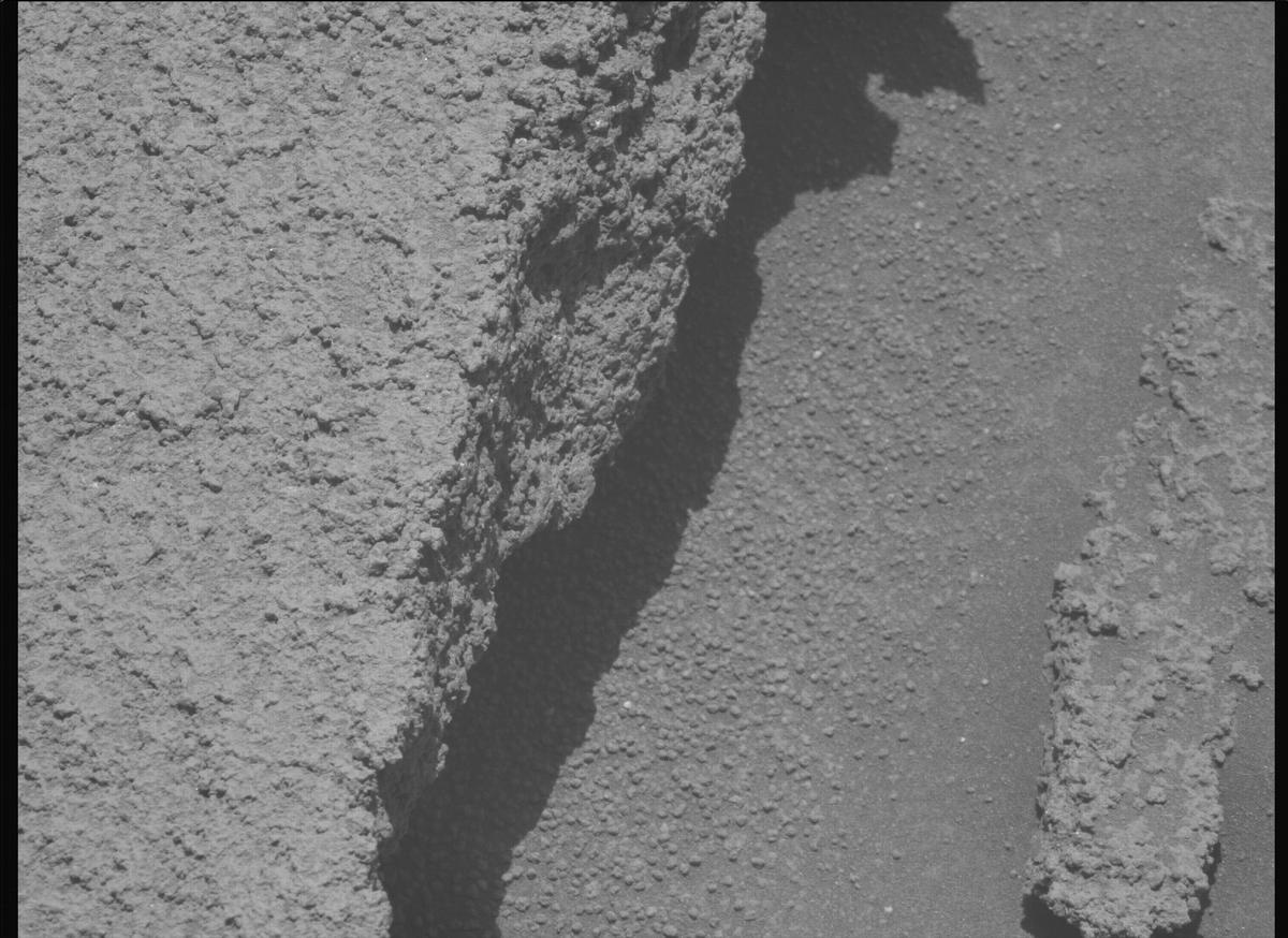 This image was taken by MCZ_LEFT onboard NASA's Mars rover Perseverance on Sol 942