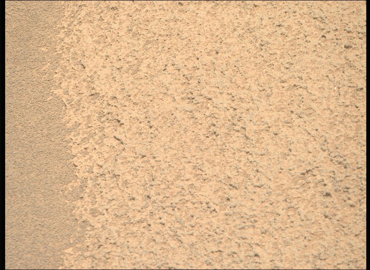 This image was taken by MCZ_RIGHT onboard NASA's Mars rover Perseverance on Sol 942