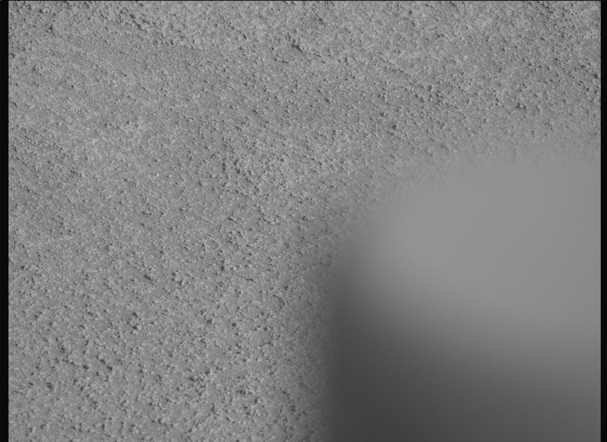 This image was taken by MCZ_LEFT onboard NASA's Mars rover Perseverance on Sol 943