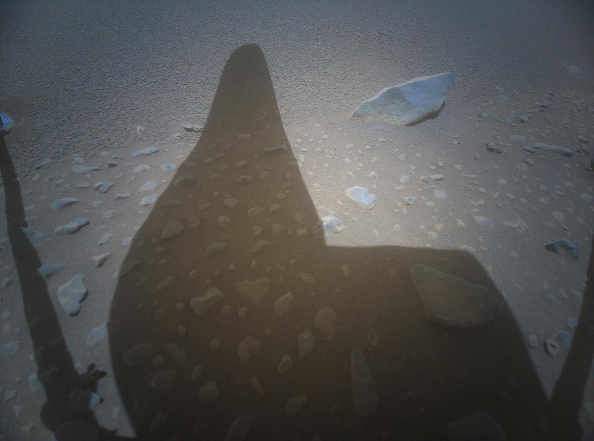 This image was taken by HELI_RTE onboard NASA's Mars rover Perseverance on Sol 945