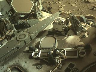 View image taken on Mars, Mars Perseverance Sol 950: Right Navigation Camera (Navcam)