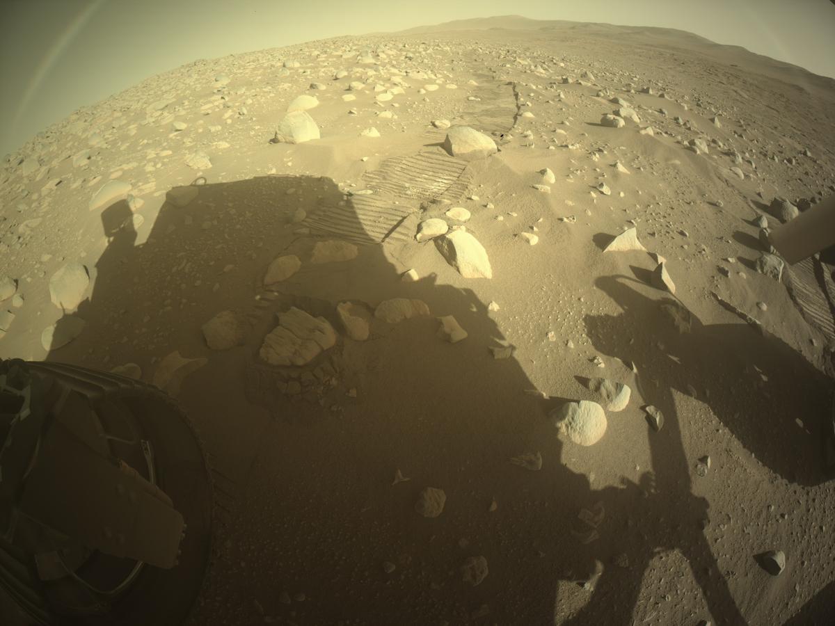 This image was taken by REAR_HAZCAM_LEFT onboard NASA's Mars rover Perseverance on Sol 950
