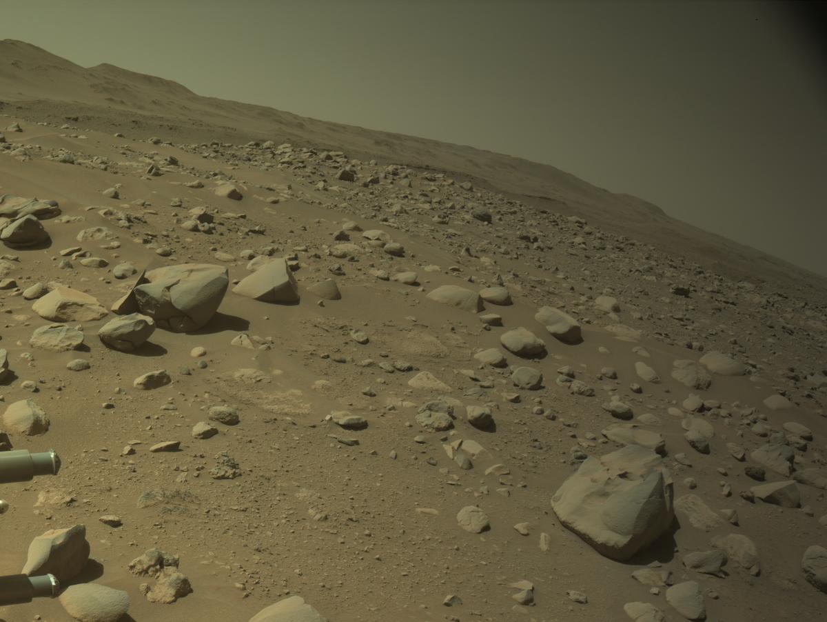 This image was taken by NAVCAM_RIGHT onboard NASA's Mars rover Perseverance on Sol 952