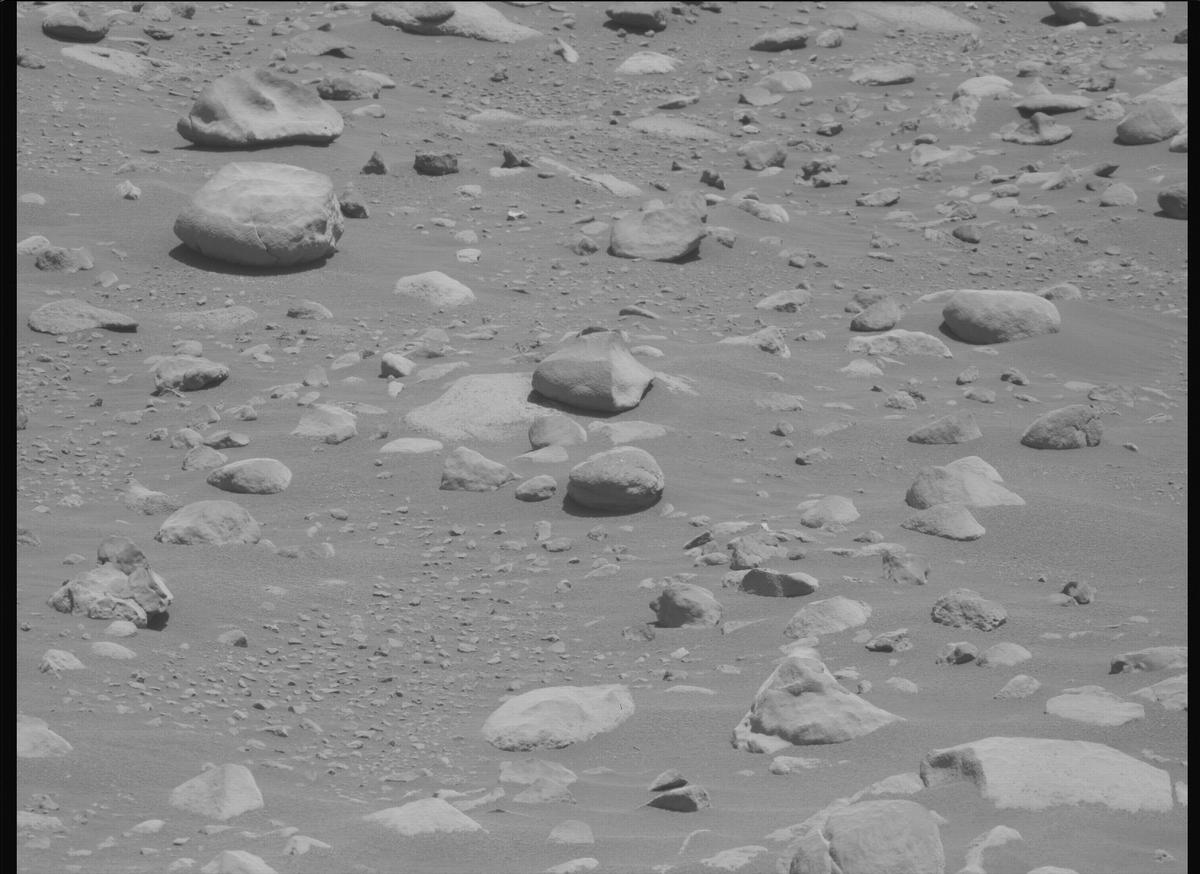 This image was taken by MCZ_LEFT onboard NASA's Mars rover Perseverance on Sol 952